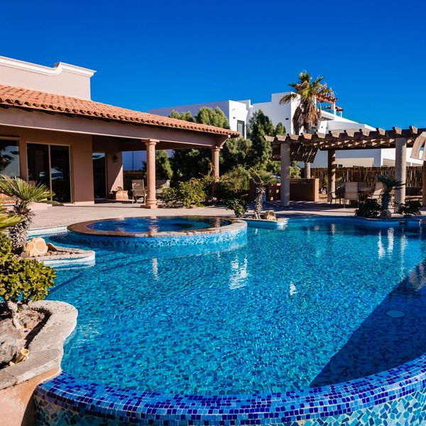 beachfront leuisure travel vacation rental private adventure pool jacuzzi heated real estate