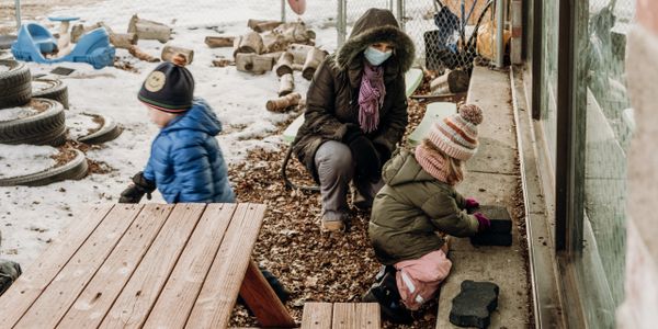 outdoor winter exploration at expanding imaginations child care and daycare