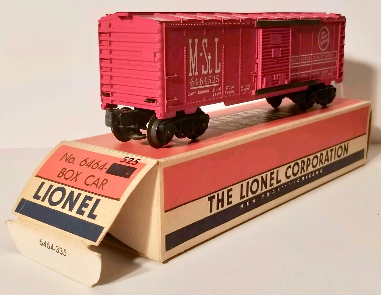 6464-325 SENTINEL BOX CAR