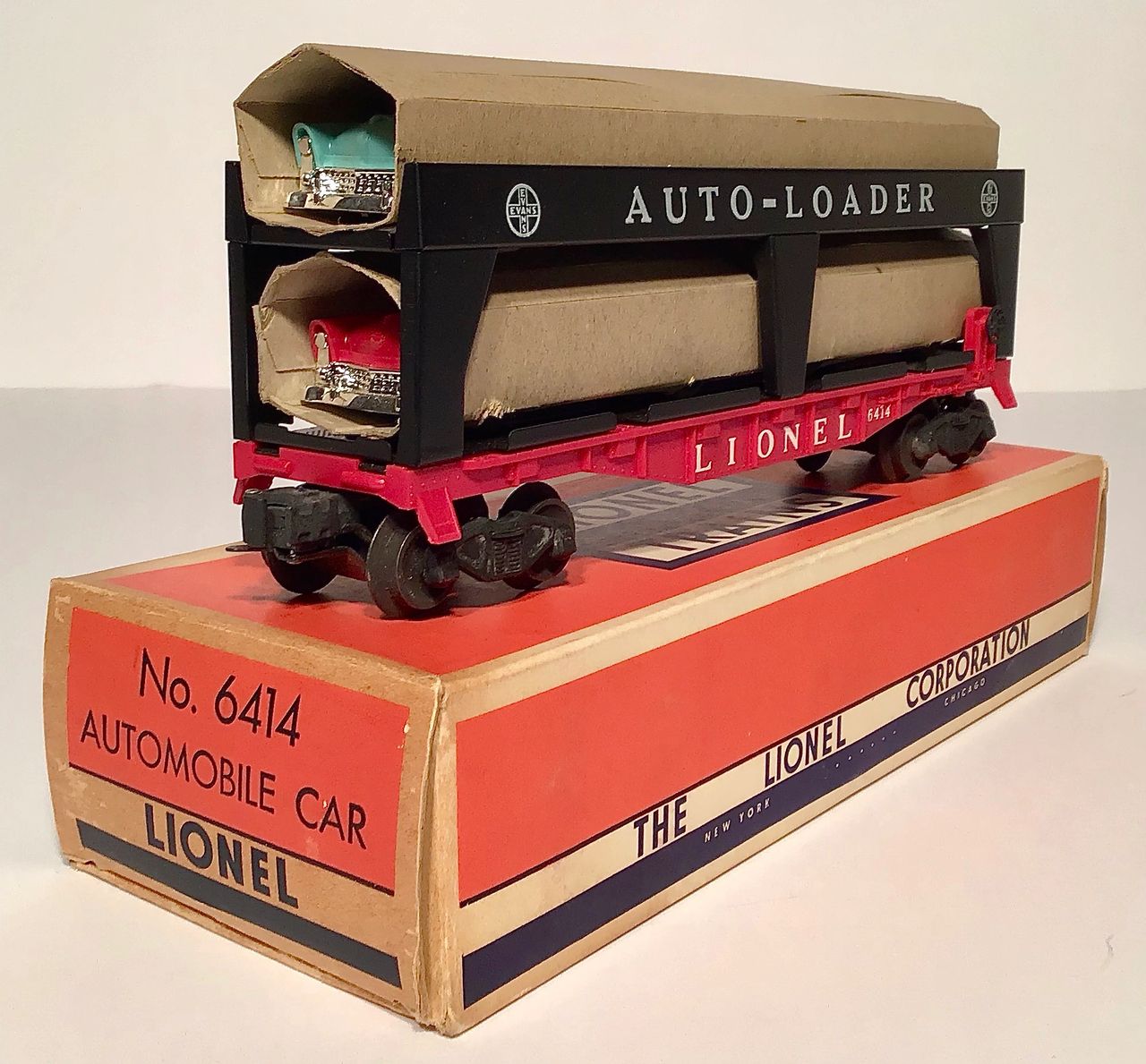 LIONEL PART -ORIGINAL WHEEL SET FOR 6414 AUTOMOBILE - EXC