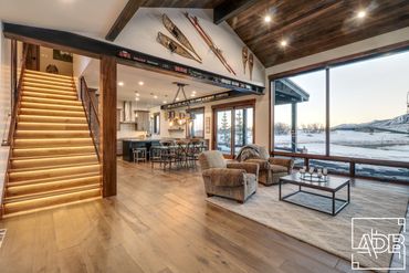 custom built home, modern living room design 