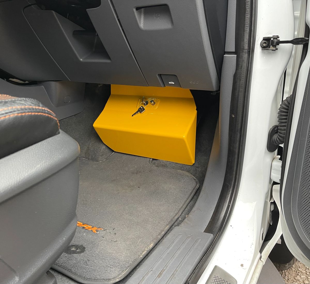 Ford Ranger Mk5/6/7 Anti Theft Security Pedal Lock for Manual Models