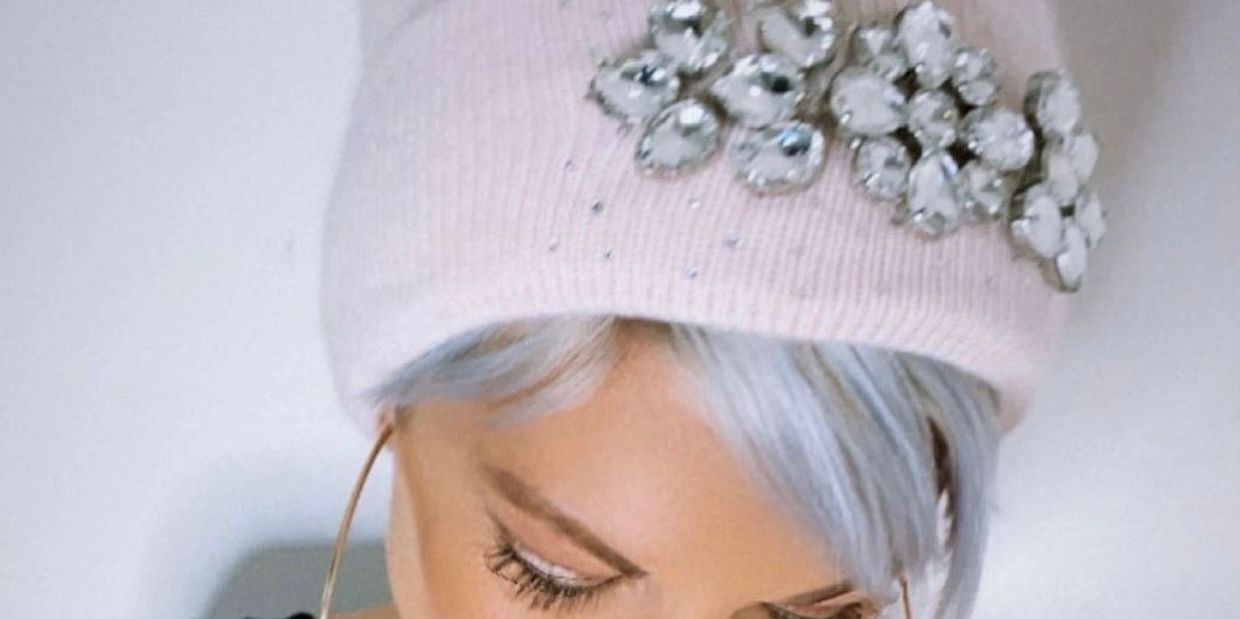 Rhinestone beanie in pink