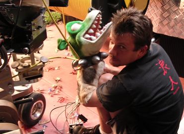 Puppeteering Milo for a shot in Son of the Mask