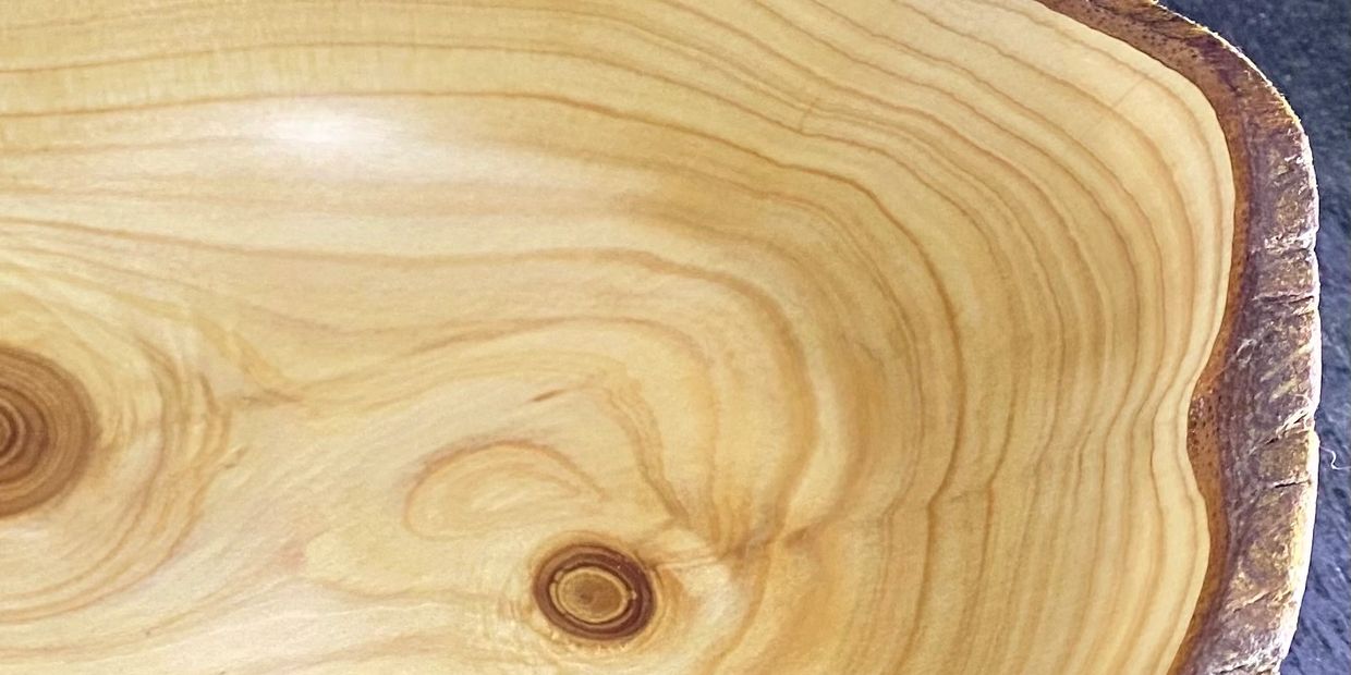 Oyster Bay Pine live edge bowl close up