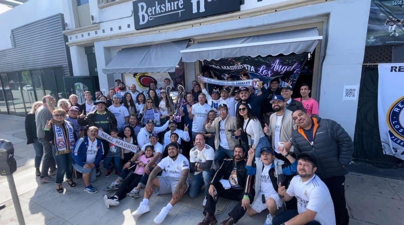 Pelele 102 Real Madrid Terciopelo - La Tienda de Juan Pablo