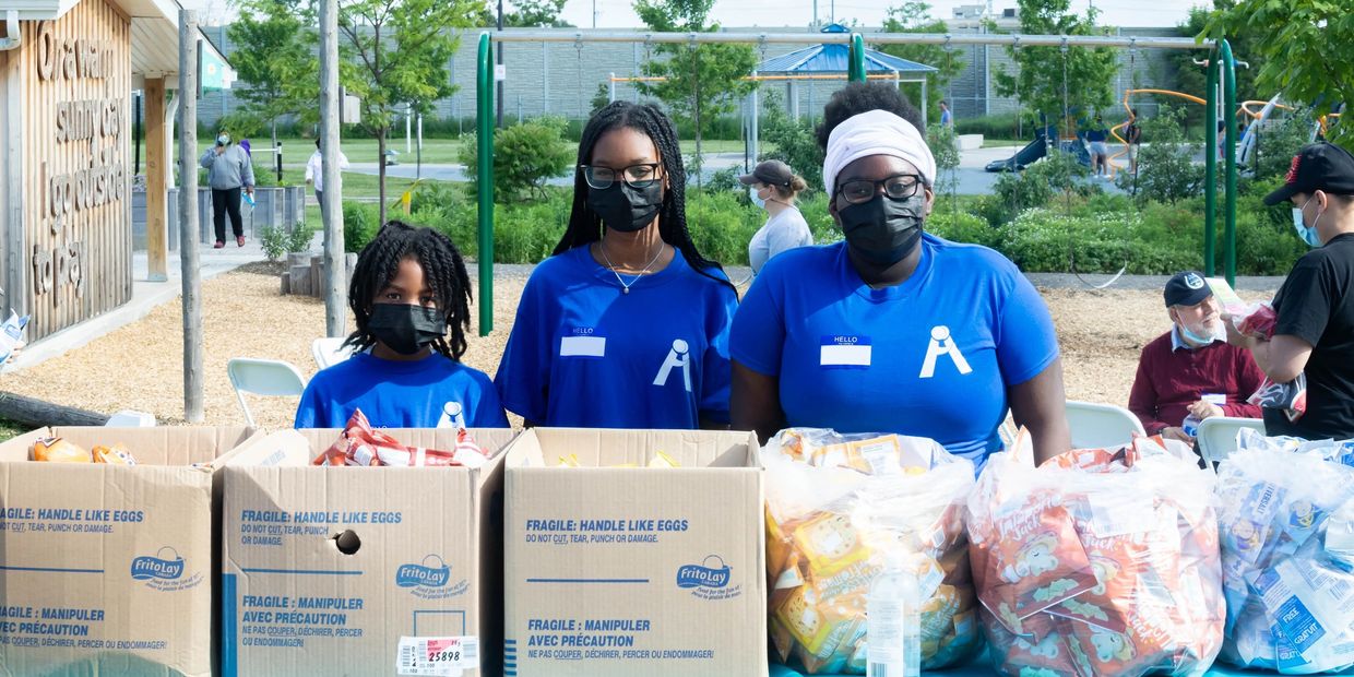 Group of volunteers from the Aptus Block Party