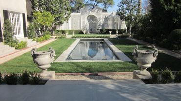 Simple Swimming Pool no decks