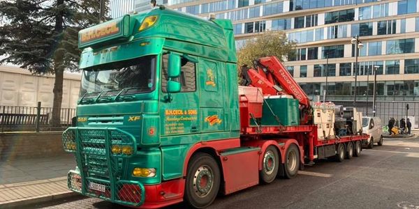 DAF lorry with hiab trailer