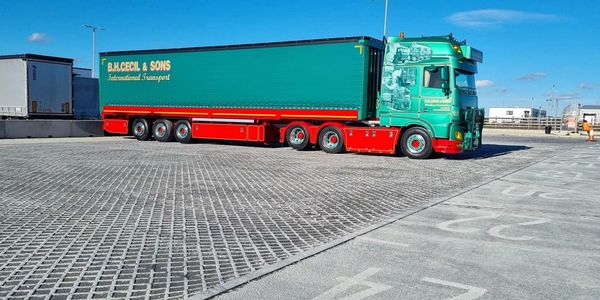 DAF lorry with trailer