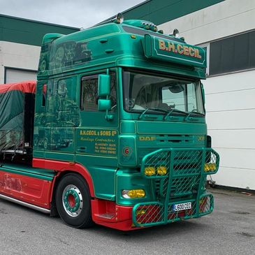 DAF lorry with trailer