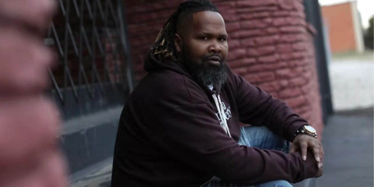 Interventionist- CJ Syas, recovery & wellness coach, consultant for treatment centers and detox, addiction recovery
behavioral health professional
mental health support