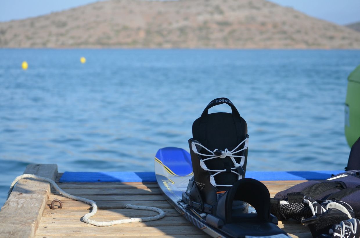 mono ski for advanced water skiers.