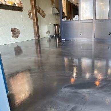 Metallic epoxy floor in residential area 