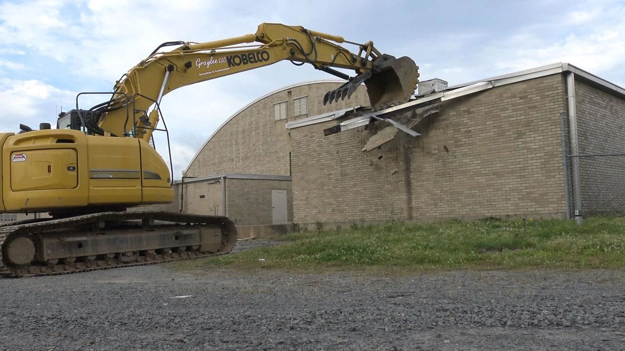 Tips in Choosing for the Best Demolition Company - Rayco Demolition