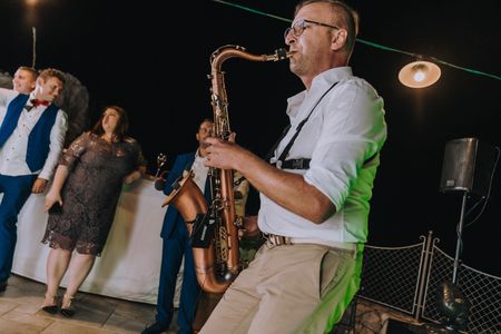 Saxophonist to hire