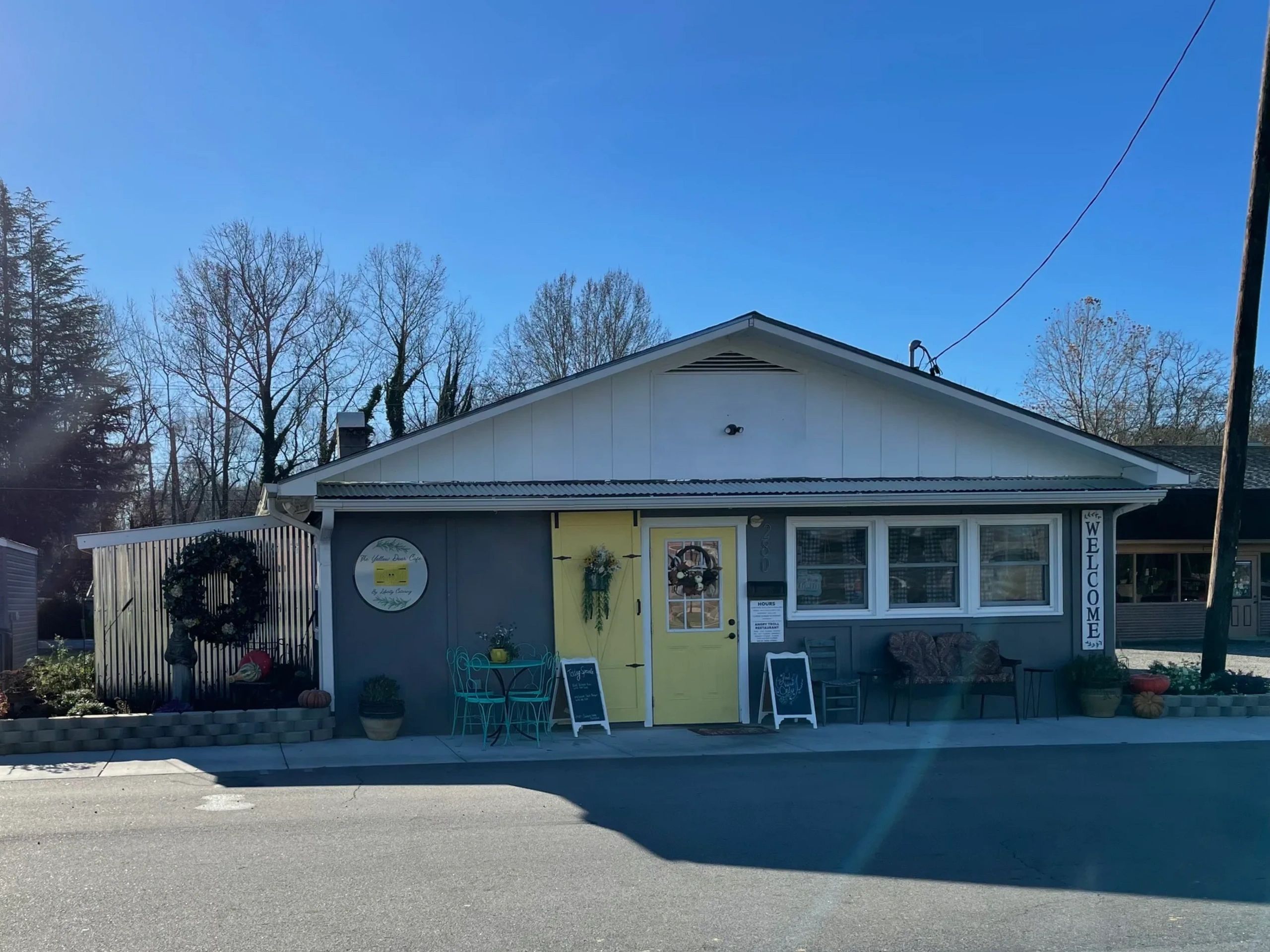 The Yellow Door Cafe