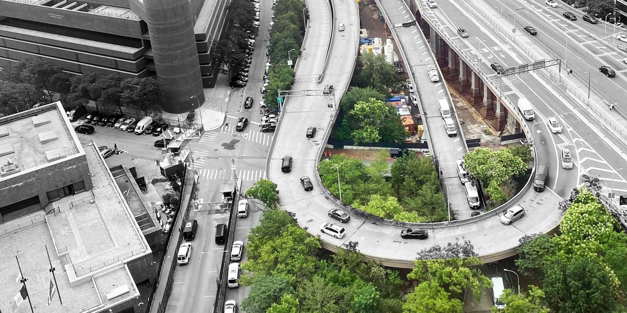 Ariel view of Brooklyn Banks at Gotham Park in Manhattan
