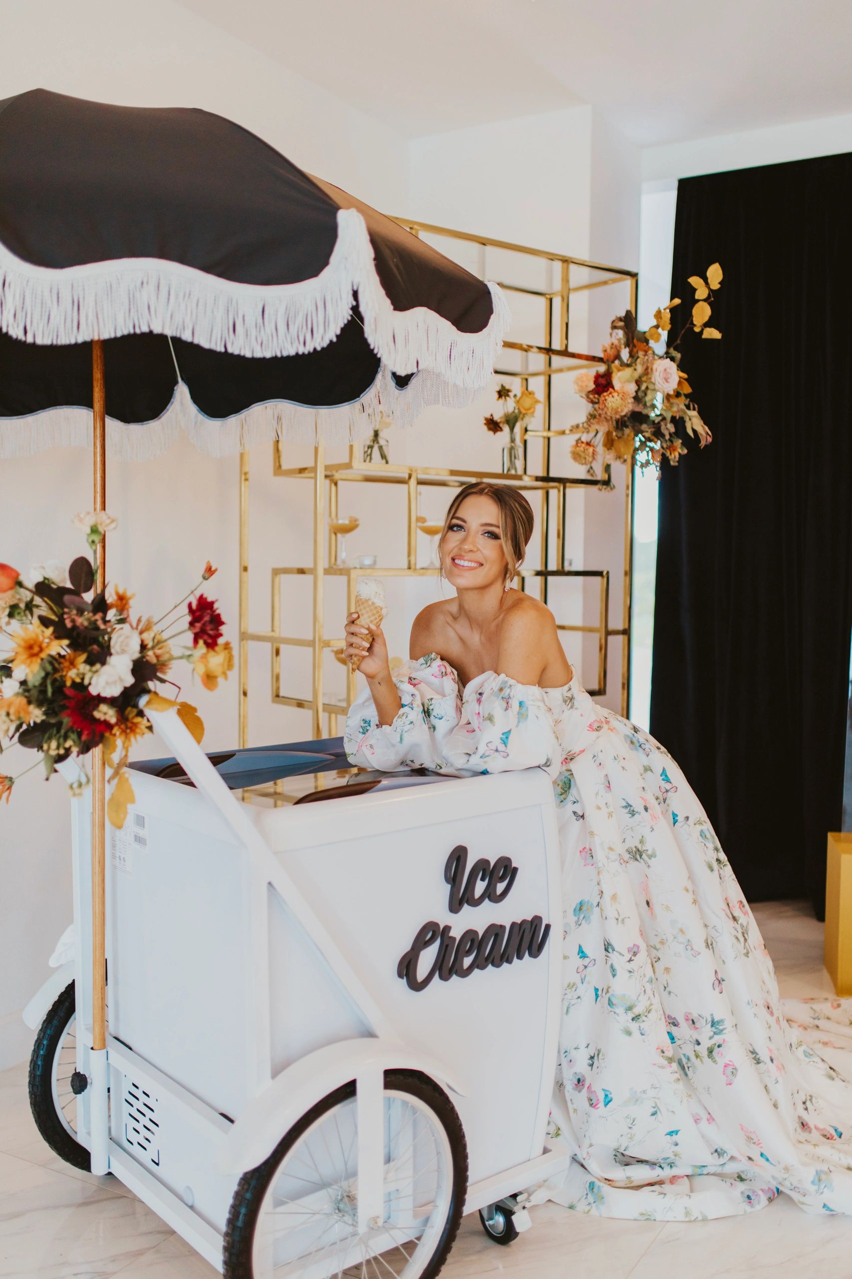  G&M EVENT CO Vintage Ice Cream Cart Service