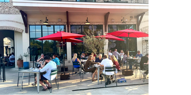 Roberto's patio seating