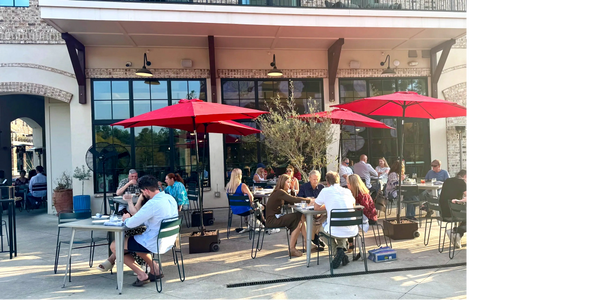 Roberto's patio seating