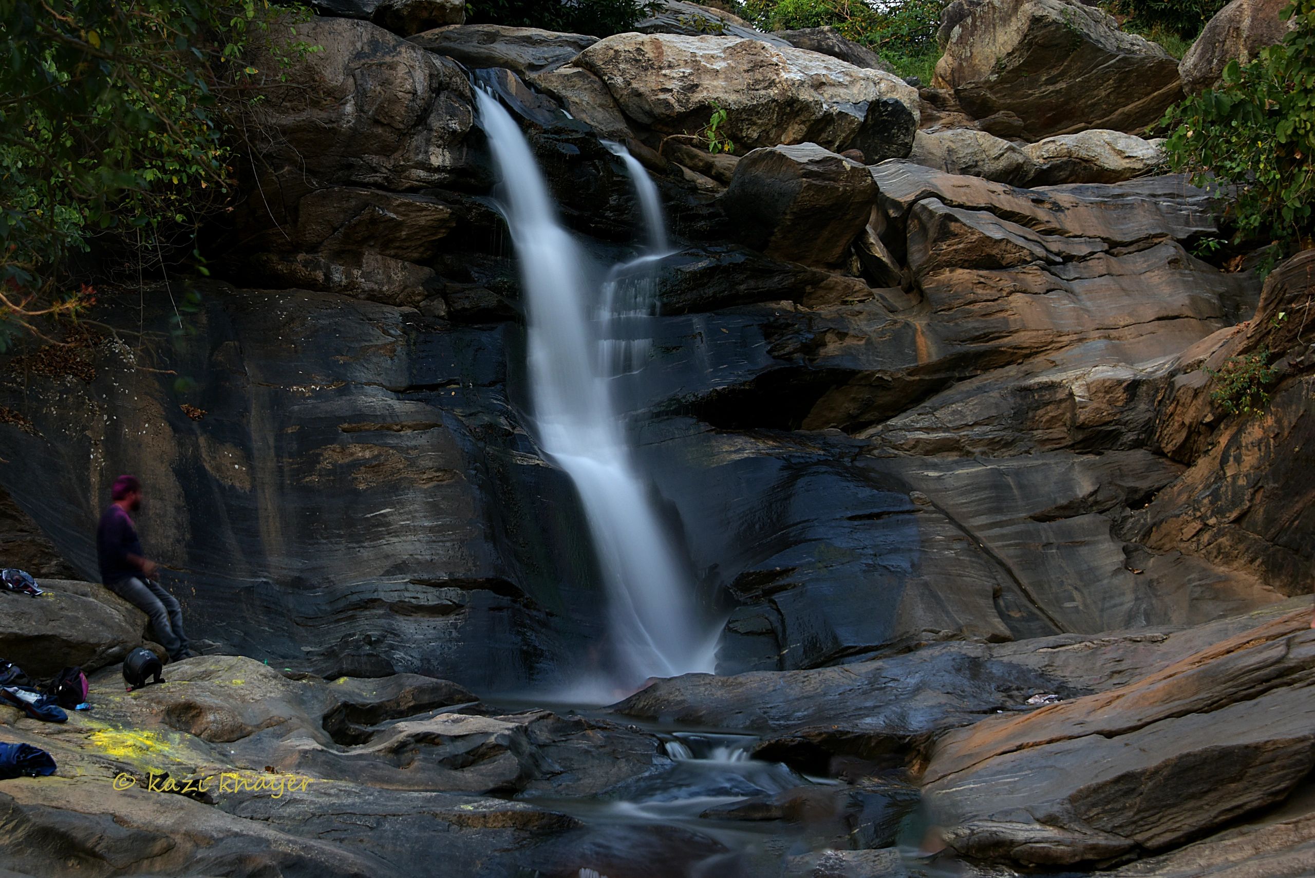 A small waterfall again captured in long exposure. Water is blurry.