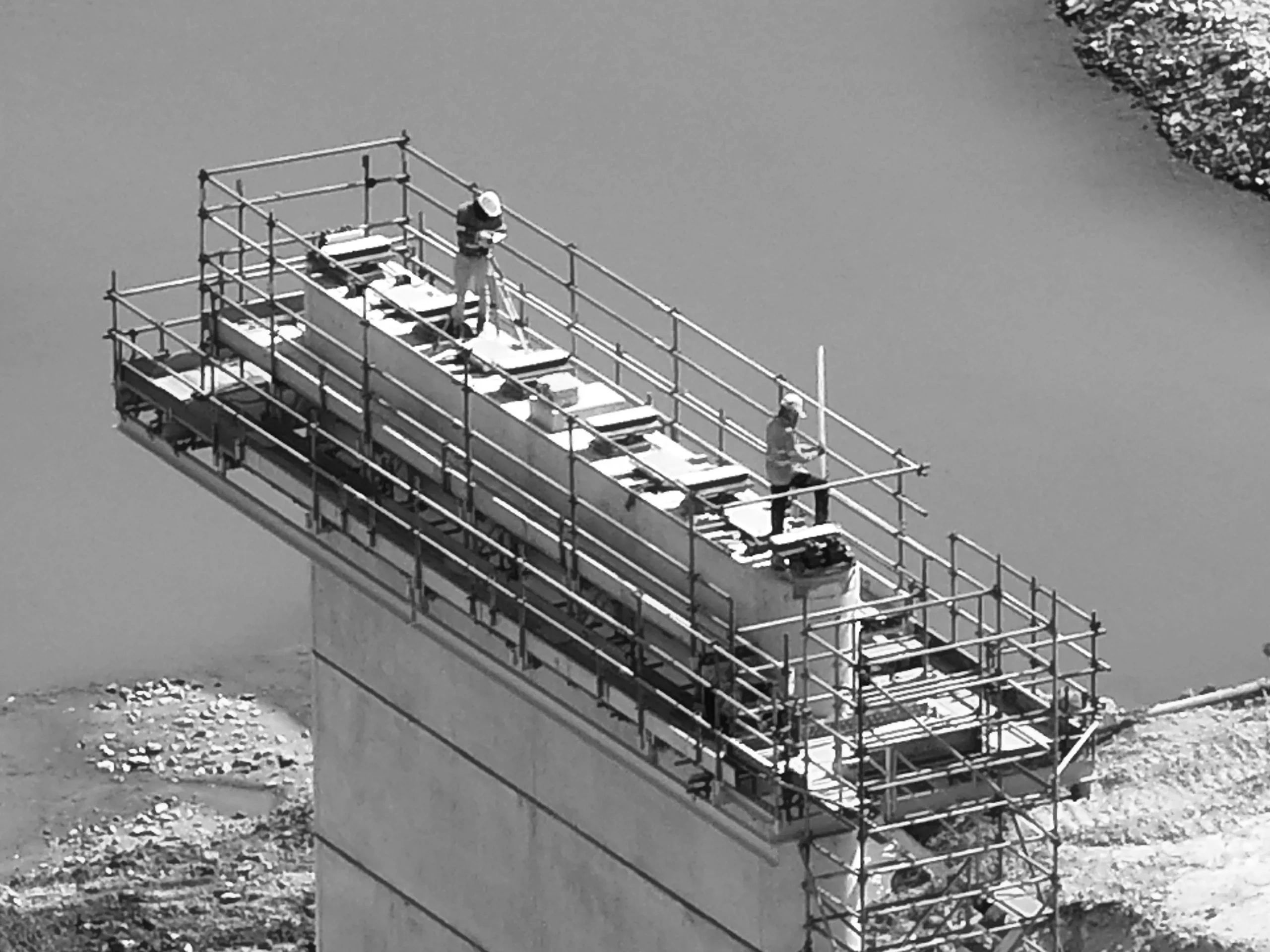 Leveling bridge bearing plates on a blade pier, Fitzroy Crossing, Kimberley Region