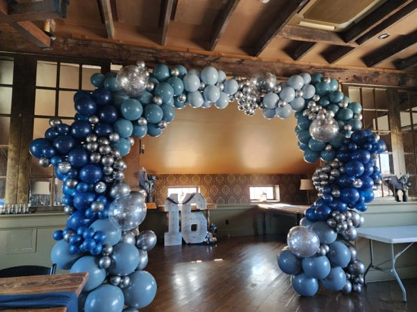Balloon Couture By Veronica - Balloons, White Bounce House