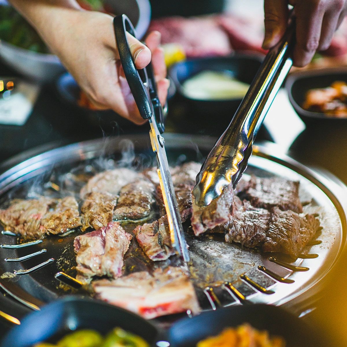 Hey there! Want to learn how to use tongs and scissors for KBBQ?