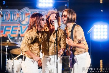 Bee Gees Fever at the Starlight Bowl in Burbank, CA 
image: Susy Shearer