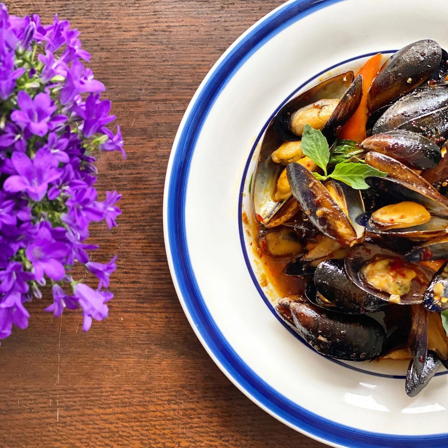 Spicy Thai Basil with Mussel