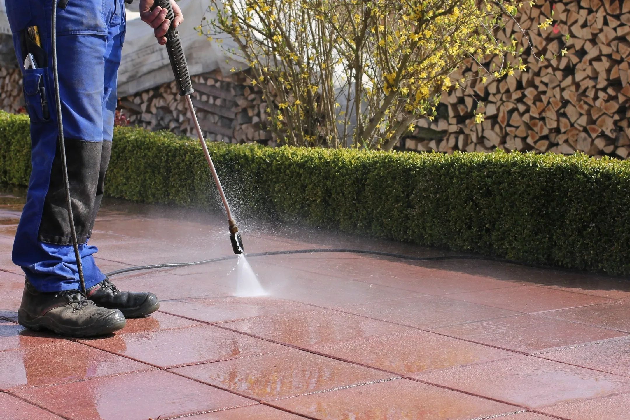 Soft Wash Pressure Washing 