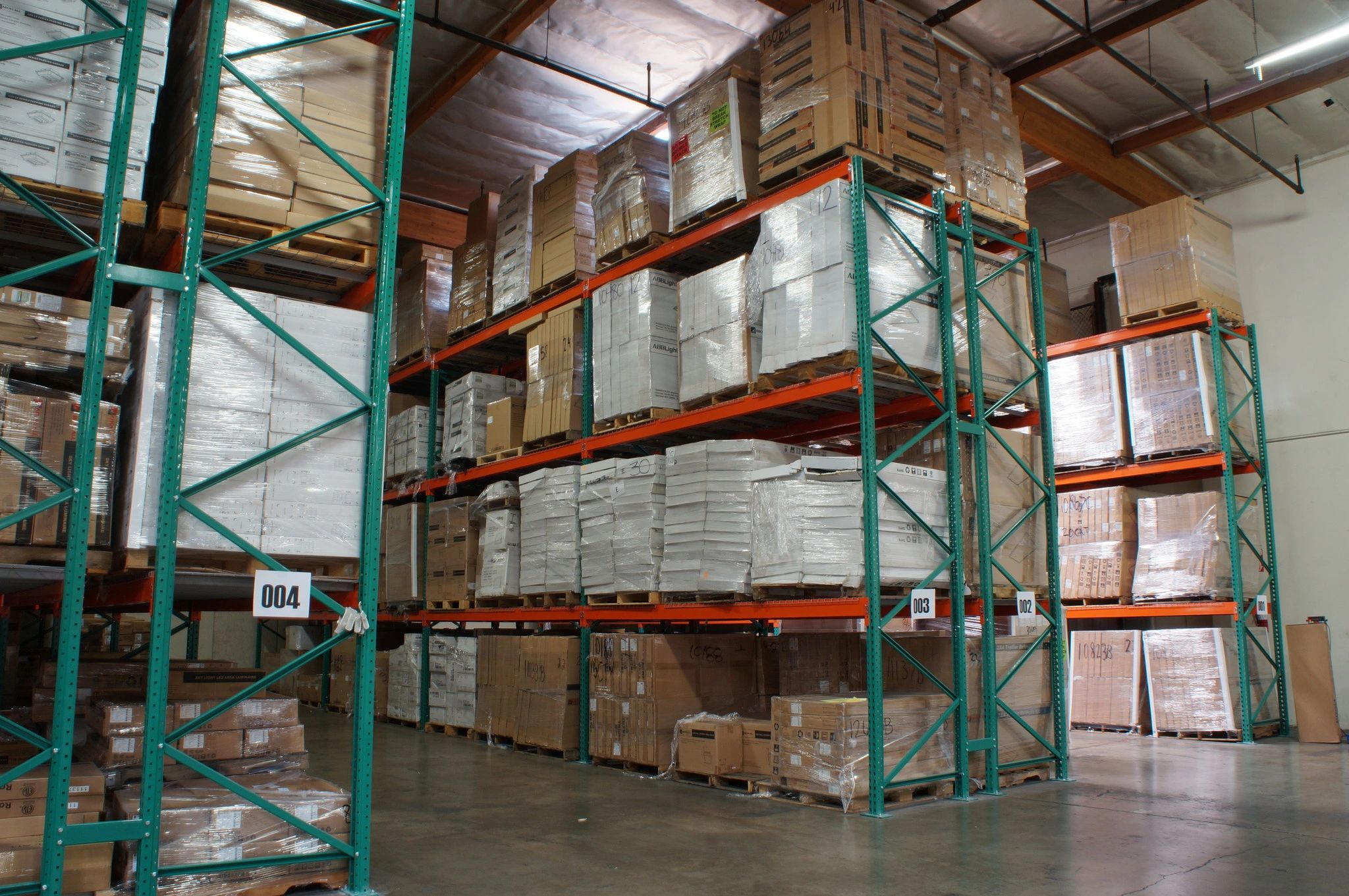 Warehouse storage services 