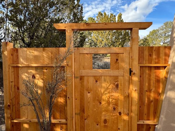 Cedar Fence Installation Santa Fe, New Mexico. 