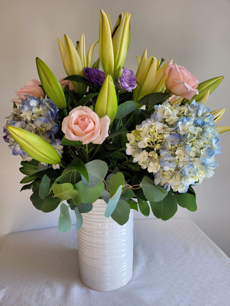 Elegant floral arrangement.