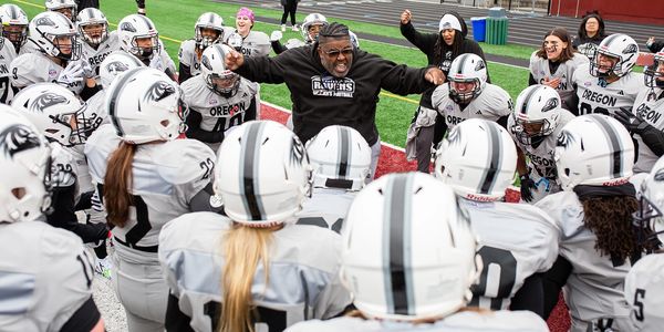 Women's Pro Football Is Fire :: Meet the Oregon Ravens