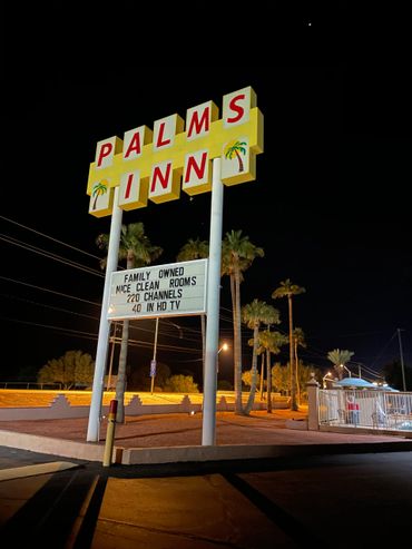 palms inn sign