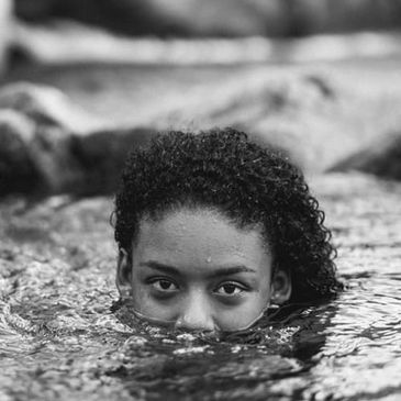 girl water swimming 