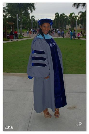 A image of graduates