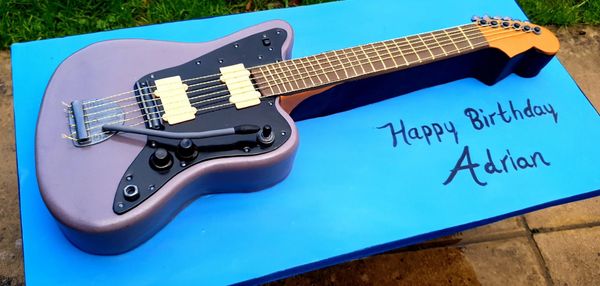 electric guitar cake