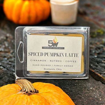 Indulge in the comforting aroma of our Spiced Pumpkin Latte wax melts. Made with a blend of cinnamon