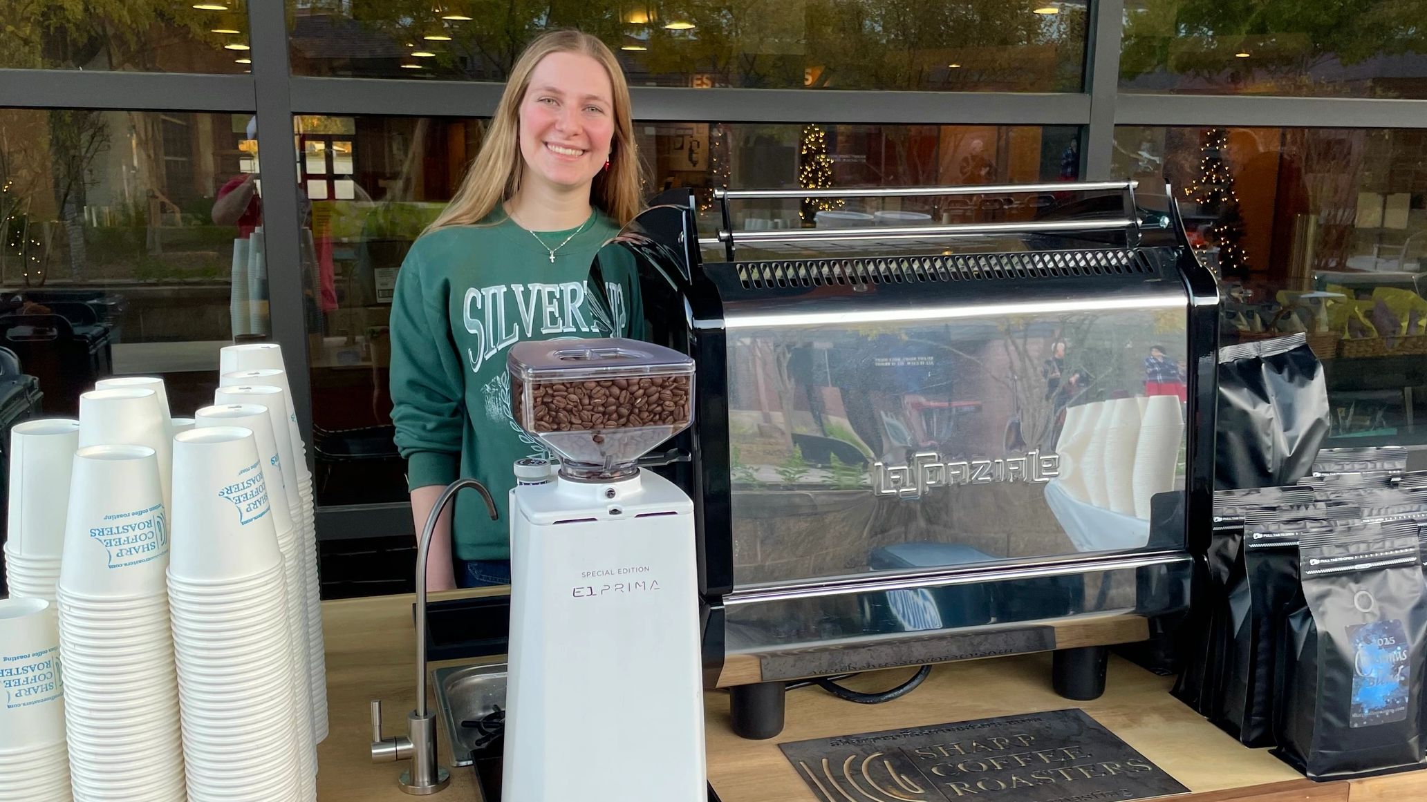 Serving menu: Latte, Flat White, Americano, Cappuccino, Cold Brew 
2 Hrs Starting at $650
4 Hrs Star