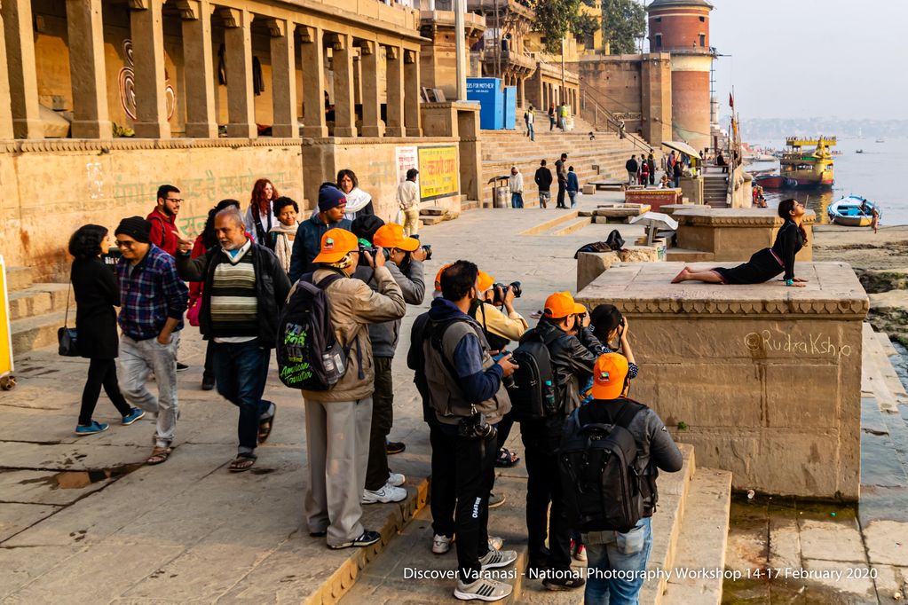 Varanasi Ghats
Photography Workshop
Discover Varanasi
Chhayankan
Outdoor Workshop Session