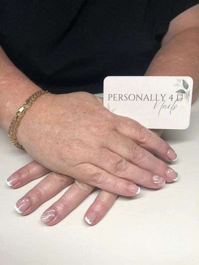 Acrylic nails with hand-painted gel