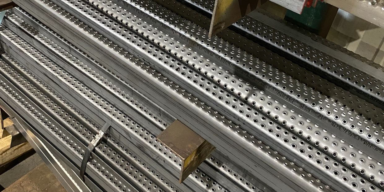 Slip-Resistant Ladder Safety Rungs