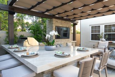 Pictures of a dining area with plates and napkins