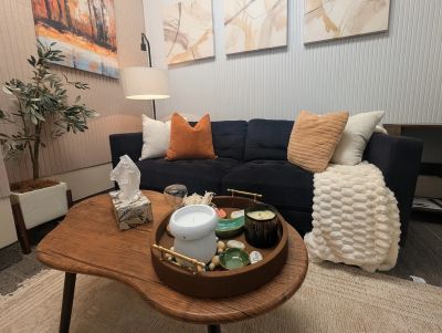 soft, cozy therapy room welcoming cozy lamp soft couch comfortable stylish room