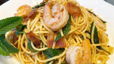 A Noodles With Sea Food Fry