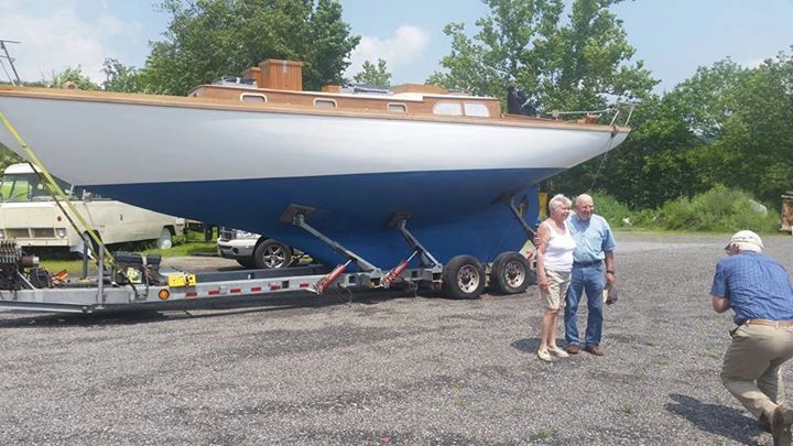 AIR RIDE HYDRAULIC SAILBOAT TRAILER