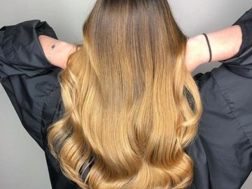 OMBRE HAIR COLOUR